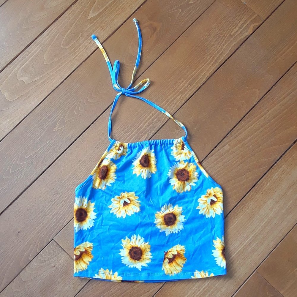 FLASH SALE 10/$20 Sunflower Halter top sz small